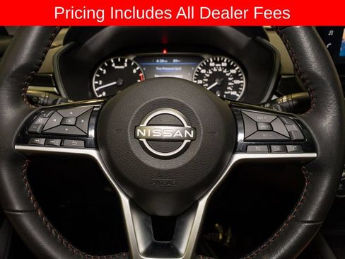 Certified 2023 Nissan Altima 2.5 SR w/ SR Premium Package FWD image 19