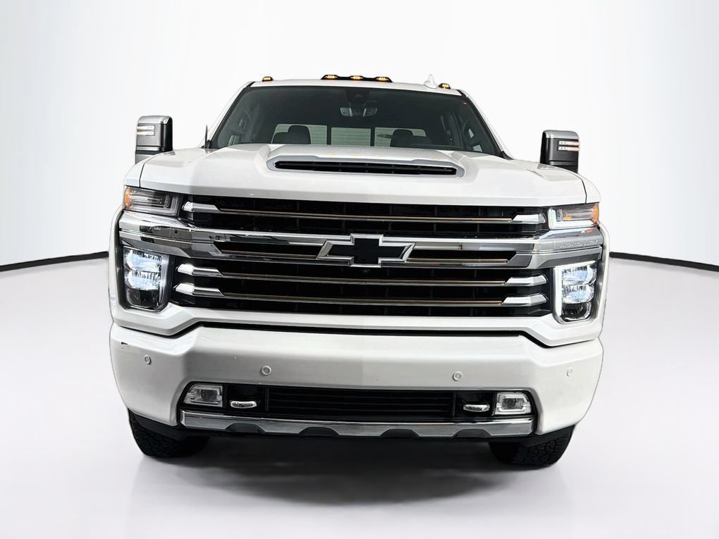 Used 2023 Chevrolet Silverado 2500 High Country w/ LPO, Dark Essentials Package AWD/4WD image 2
