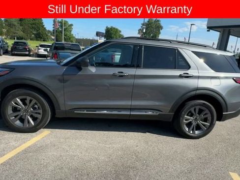 Used 2025 Ford Explorer Active w/ Active Comfort Package AWD/4WD image 5