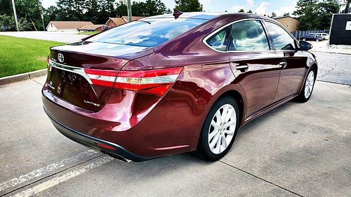 Used 2013 Toyota Avalon Limited FWD image 9