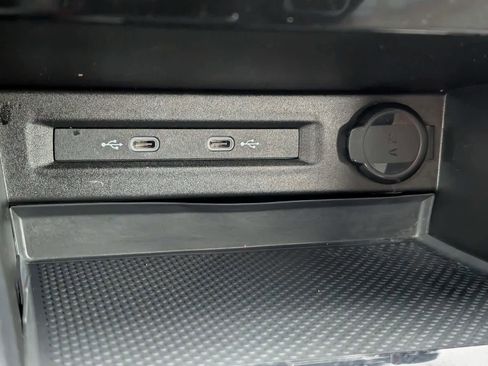 Used 2024 Volkswagen Taos S image 21