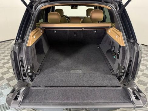 Certified 2023 Land Rover Range Rover SE image 15