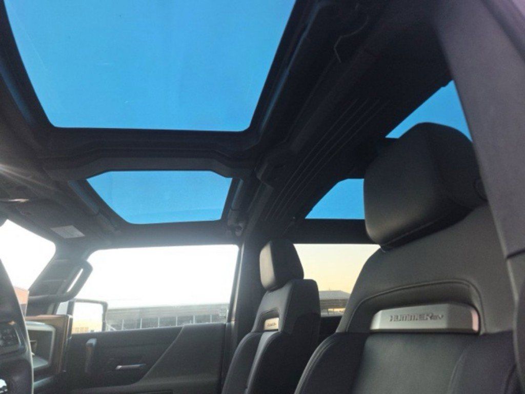 Used 2025 GMC Hummer EV 3X AWD/4WD image 14