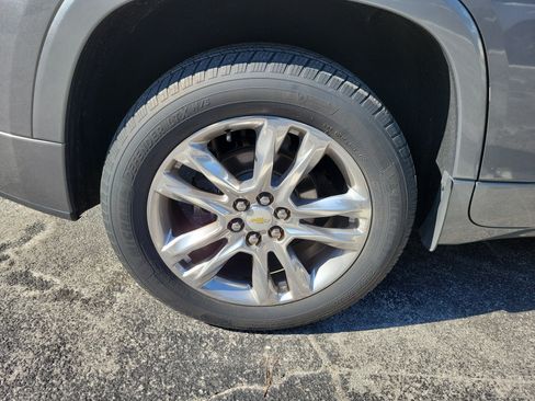 Used 2018 Chevrolet Traverse High Country AWD/4WD image 8