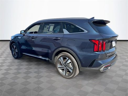 Used 2023 Kia Sorento EX image 5