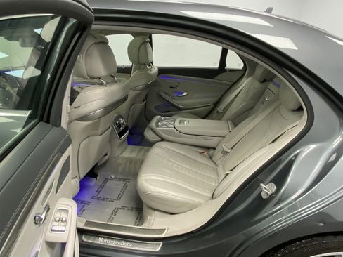 Used 2016 Mercedes-Benz S 550 4MATIC Sedan image 37