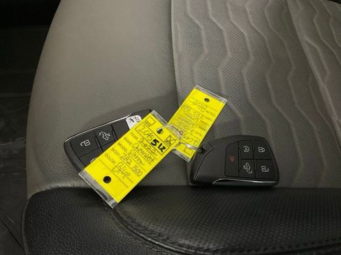 Used 2022 Chevrolet Silverado 1500 ZR2 w/ Technology Package image 54