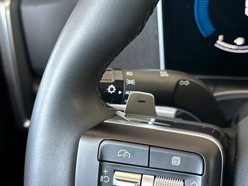 Certified 2025 Hyundai Santa Fe SEL image 36