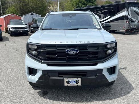 Certified 2025 Ford Expedition Max Active image 5