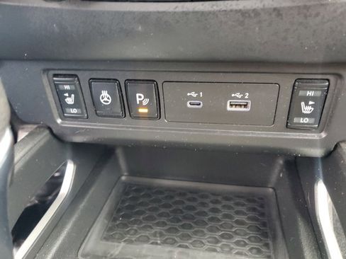 Used 2023 Nissan Frontier SV w/ SV Convenience Package image 30