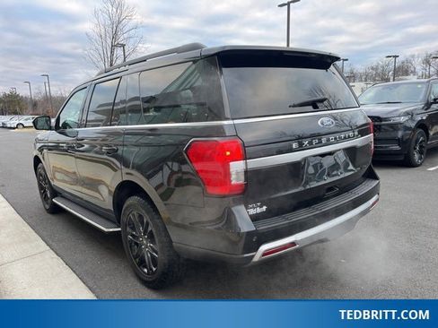 Used 2022 Ford Expedition XLT image 6