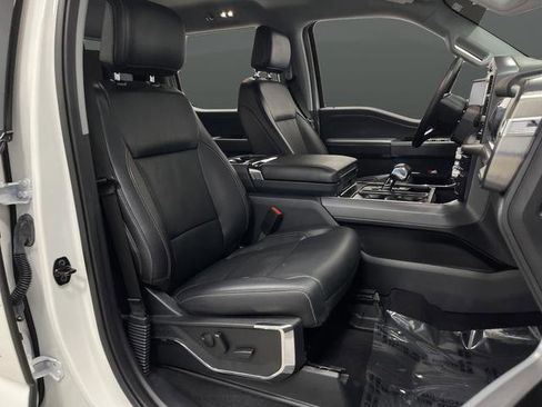 Used 2023 Ford F150 Lariat w/ Max Trailer Tow Package image 34