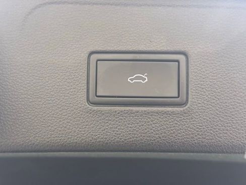 Used 2021 Volkswagen Atlas SE image 5