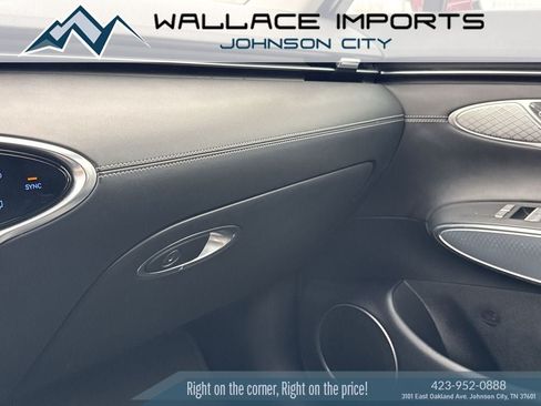 Used 2023 Genesis GV70 2.5T w/ Select Package AWD/4WD image 22