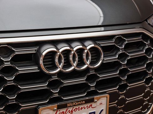 Used 2022 Audi SQ5 Premium image 6