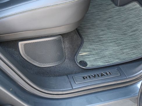 Used 2023 Rivian R1T Adventure image 52