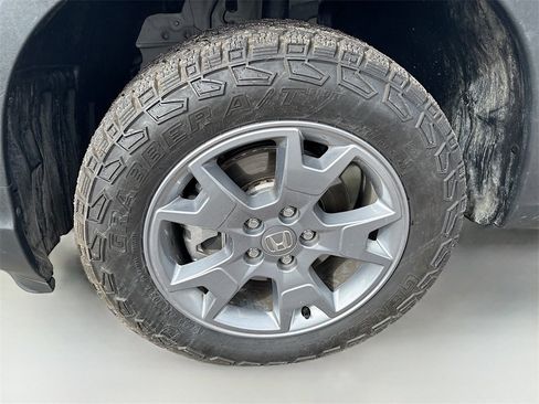 Used 2025 Honda Passport TrailSport image 31