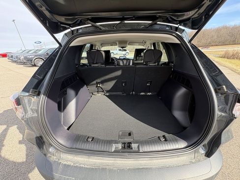 Used 2022 Ford Escape SE image 16