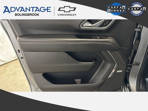 Certified 2022 Chevrolet Suburban RST w/ Sport Performance Package image 26