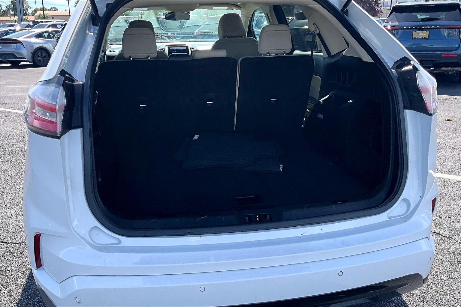 Used 2022 Ford Edge SE w/ Black Appearance Package AWD/4WD image 19