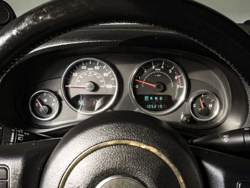 Used 2011 Jeep Wrangler Unlimited Sport image 18