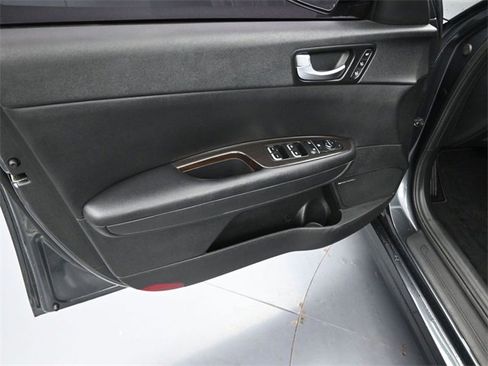 Used 2020 Kia Optima Premium image 28