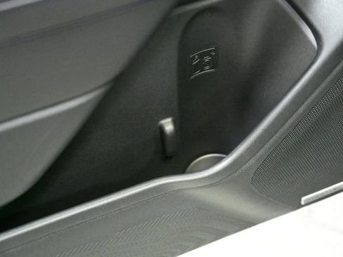 Used 2025 Subaru Forester Limited image 50