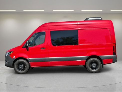 Used 2024 Mercedes-Benz Sprinter 144 Cargo image 7