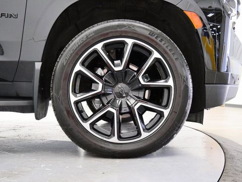 Used 2023 Chevrolet Suburban RST image 36