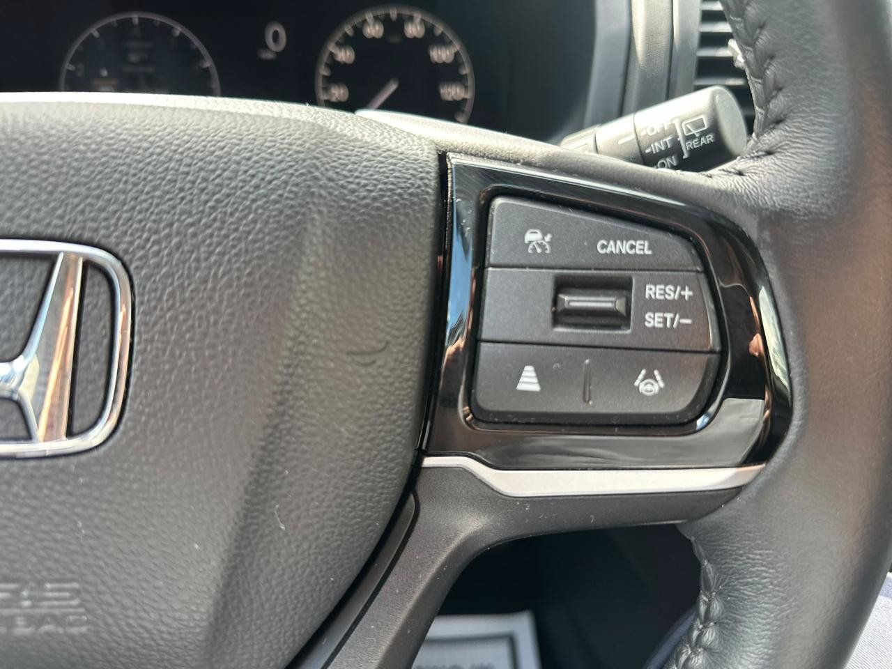 Used 2025 Honda Odyssey EX-L image 26
