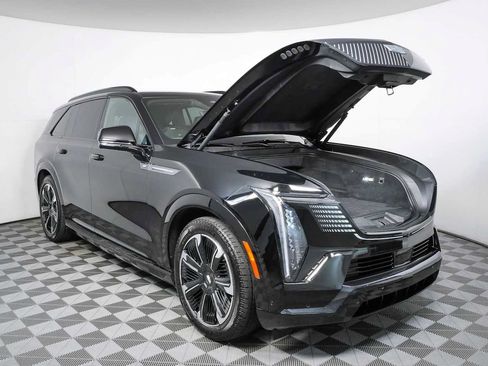 Certified 2026 Cadillac Escalade IQ Sport 2 AWD/4WD image 20