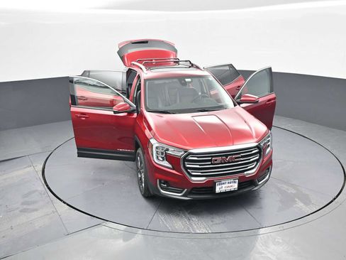 Used 2023 GMC Terrain SLT image 45