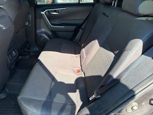 Used 2024 Toyota RAV4 SE w/ Convenience Package AWD/4WD image 12