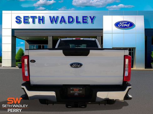 Certified 2025 Ford F250 XL w/ XL Driver Assist Package image 5