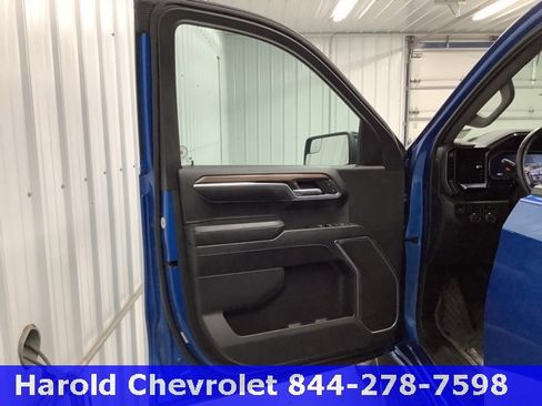 Used 2024 Chevrolet Silverado 1500 RST w/ Z71 Off-Road Package image 14