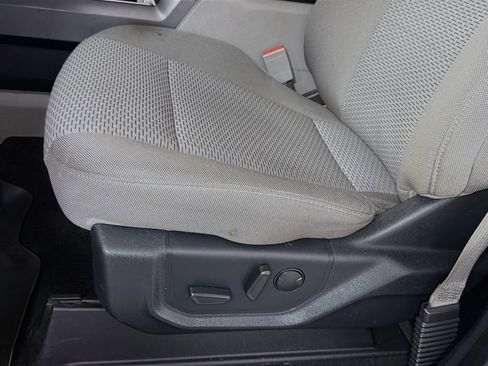 Used 2020 Ford F150 XLT w/ Equipment Group 302A Luxury AWD/4WD image 24