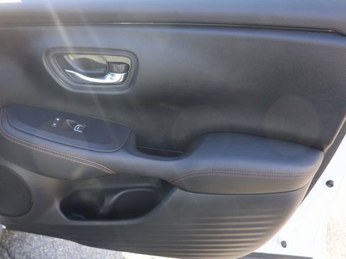 Used 2023 Honda HR-V Sport image 27