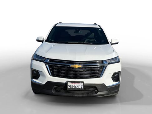 Used 2023 Chevrolet Traverse LT image 8
