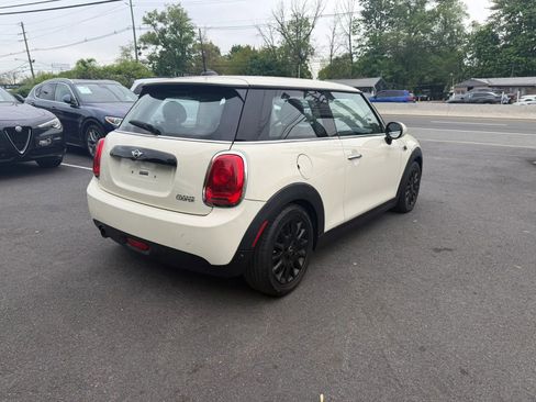 Used 2018 MINI Cooper 2-Door Hardtop FWD image 7