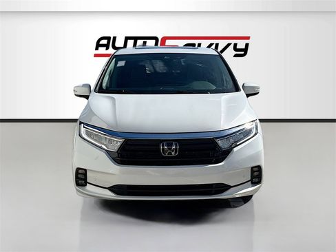 Used 2022 Honda Odyssey Elite image 2