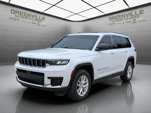 Used 2023 Jeep Grand Cherokee L Laredo w/ Trailer Tow Group (B) image 2