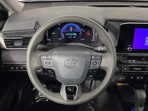 Certified 2025 Toyota Camry LE AWD/4WD image 18