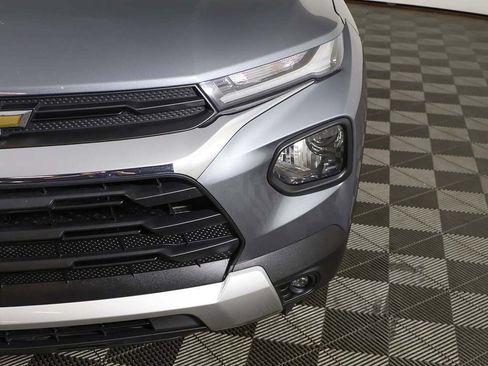 Used 2022 Chevrolet TrailBlazer LT w/ Confidence II Package FWD image 12