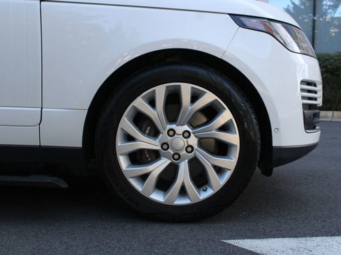 Used 2018 Land Rover Range Rover Supercharged image 4