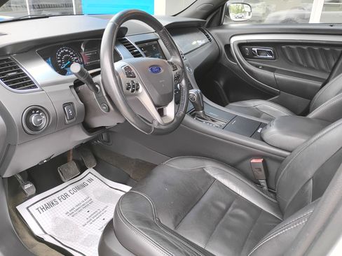Used 2015 Ford Taurus SEL w/ Equipment Group 201A FWD image 11