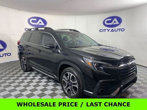 Used 2023 Subaru Ascent Limited AWD/4WD image 1