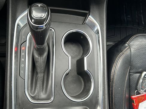 Used 2019 Chevrolet Traverse LT image 33