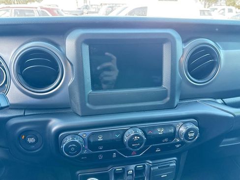 Used 2023 Jeep Wrangler Sport S image 16