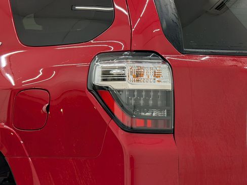 Used 2021 Toyota 4Runner Limited image 13