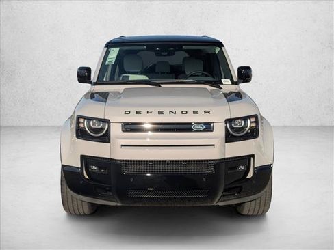 Used 2026 Land Rover Defender 110 X-Dynamic SE AWD/4WD image 6